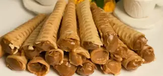 Вафельные трубочки со сгущёнкой.webp